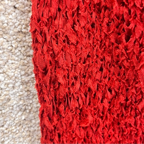 Imperfect y2k 100% silk top large crochet style crinkle red baddie going out top - Picture 13 of 17